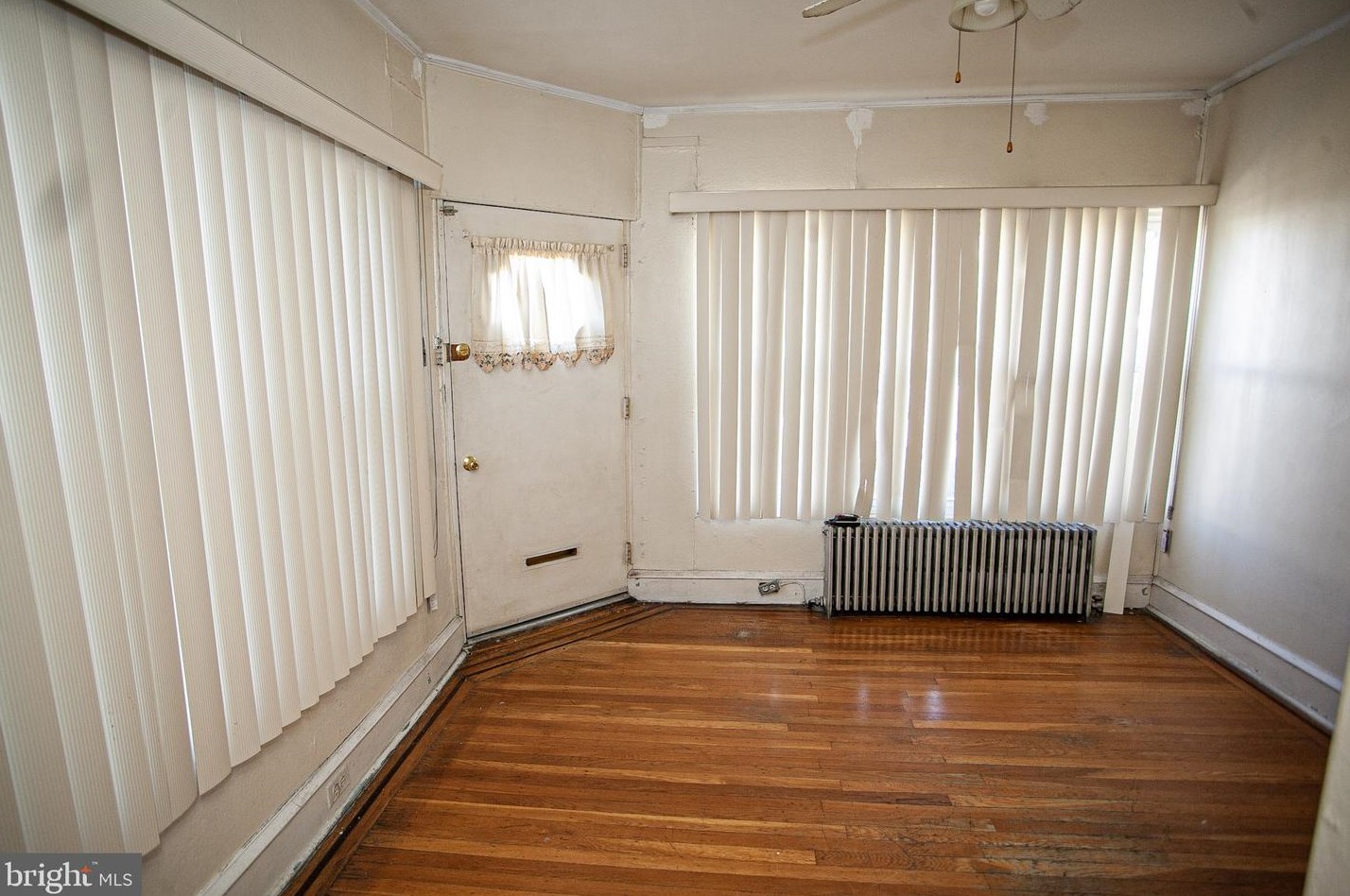 5602 Gainor Rd, Philadelphia, PA 19131-3113