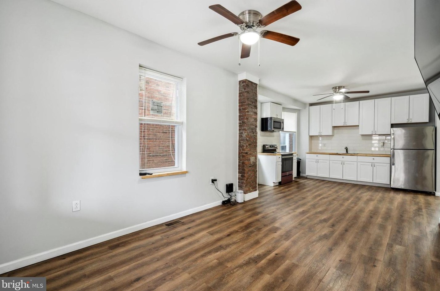 5333 Angora Ter, Philadelphia, PA 19143-3113