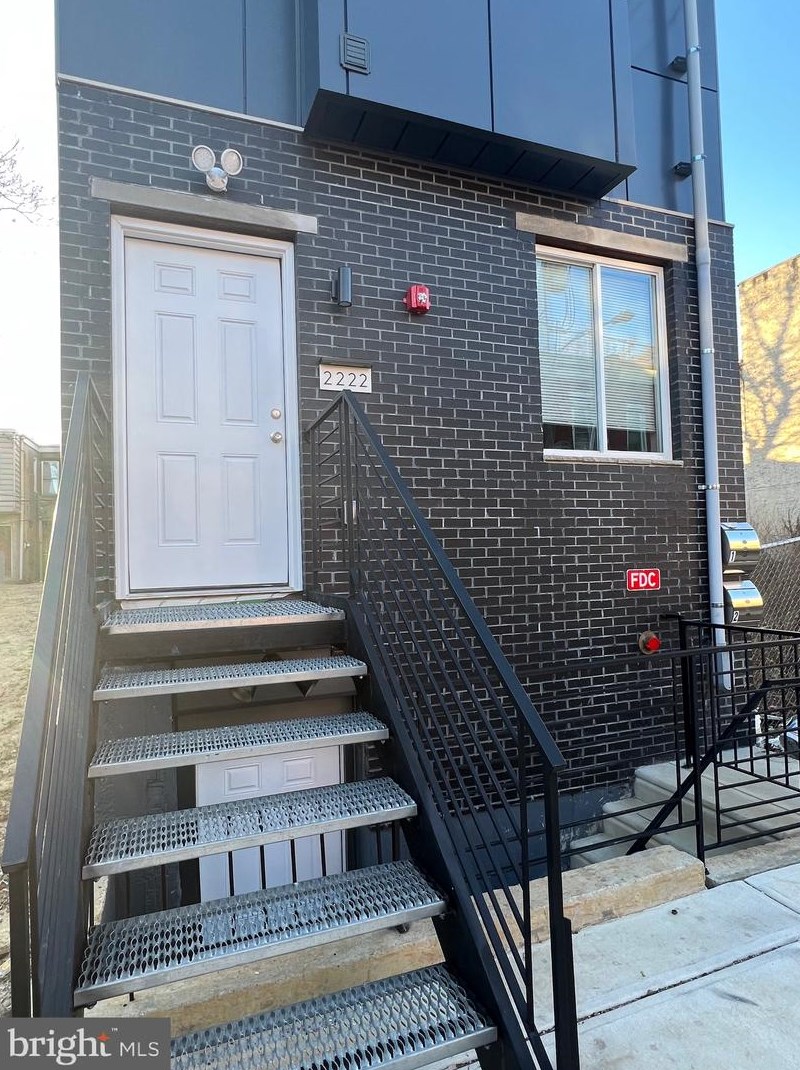 2222 N 17th St #3, Philadelphia, PA 19132