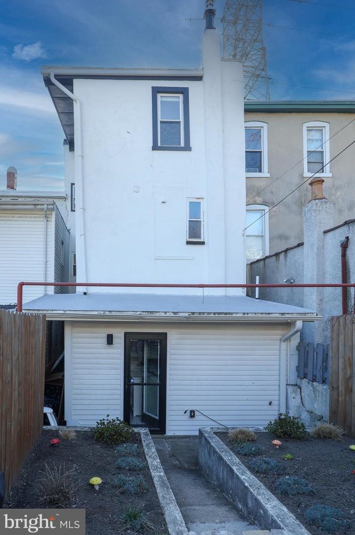 4117 Cresson St, Philadelphia PA  19127-1701 exterior
