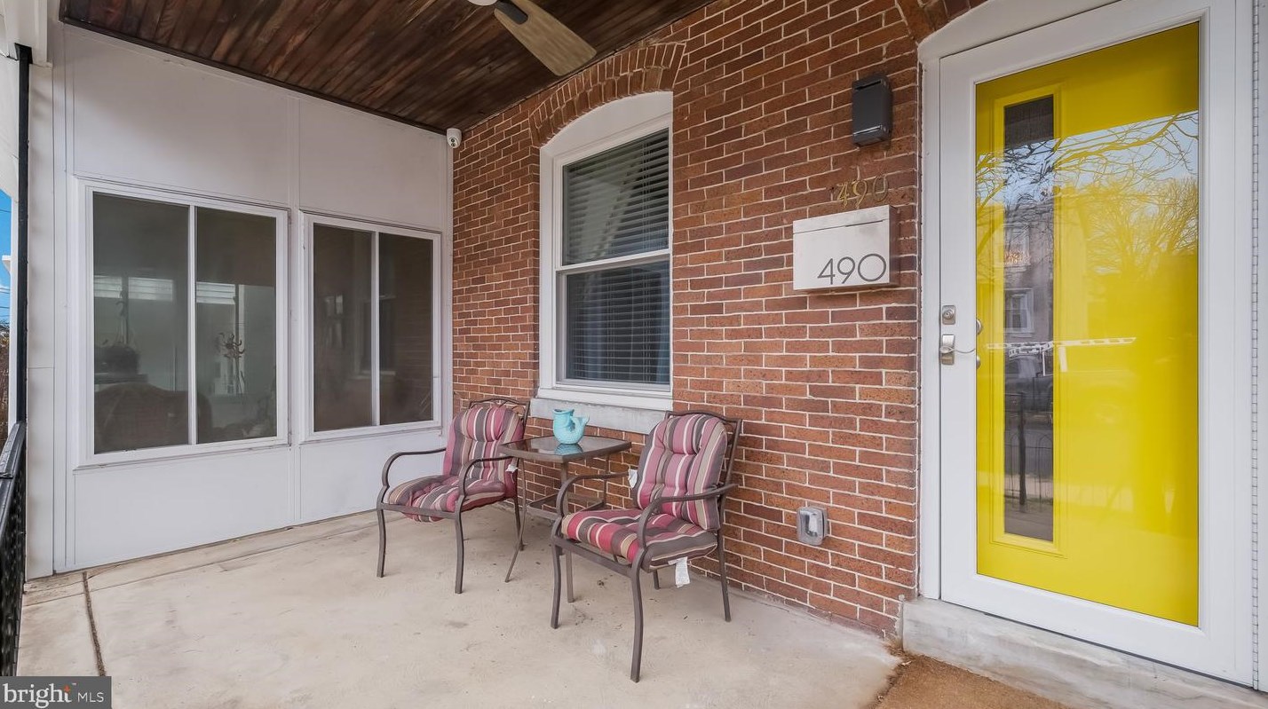 490 Ripka St, Philadelphia, PA 19128-3332