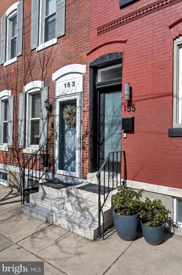 155 Kalos St, Philadelphia PA  19128-3831 exterior