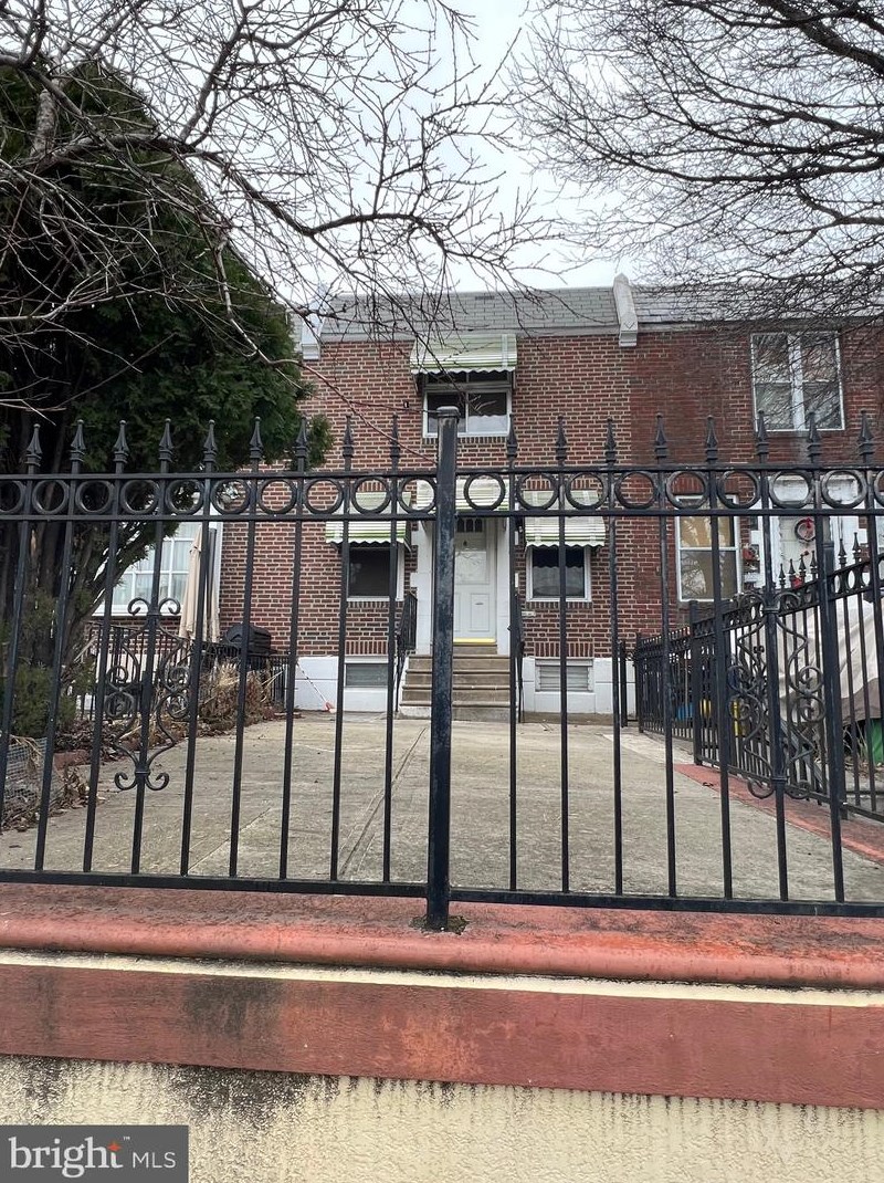 7276 Leonard St, Philadelphia PA  19149-1314 exterior