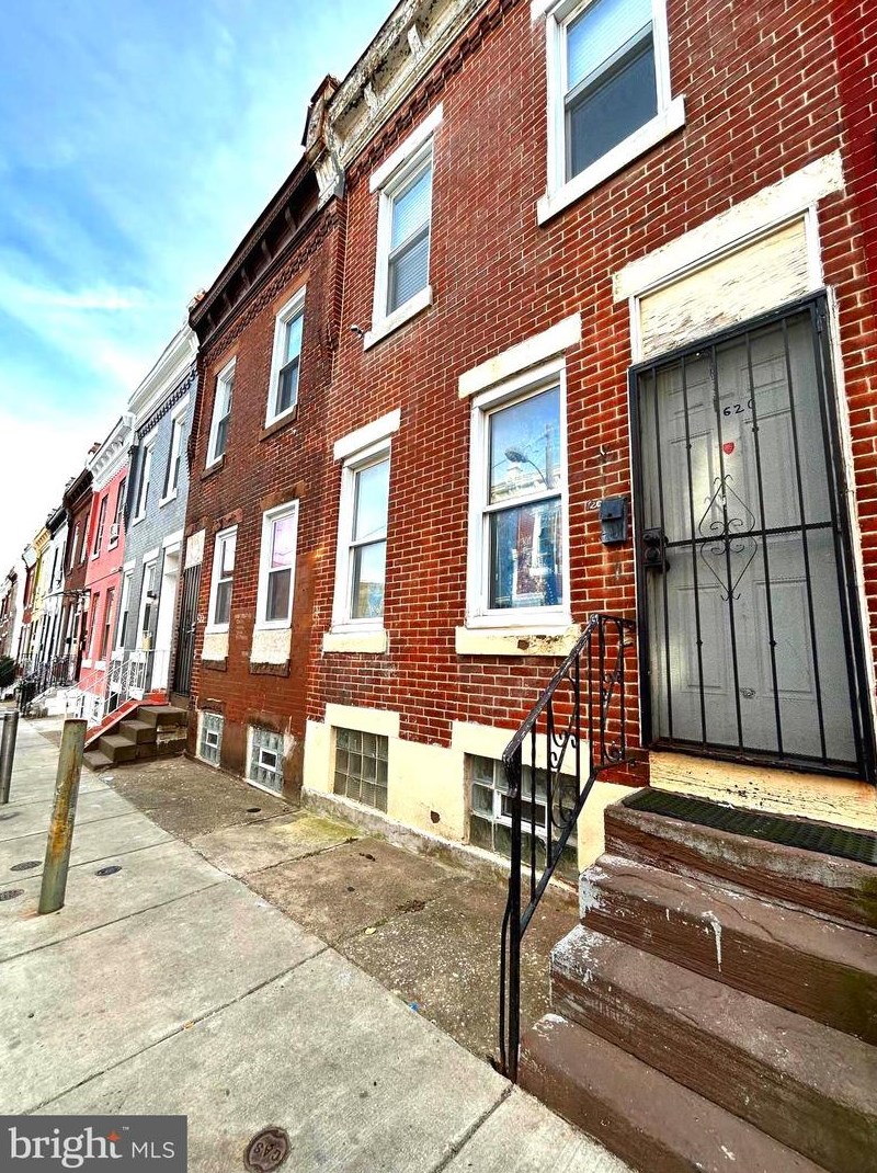 620 Lippincott St, Philadelphia, PA 19134-2307
