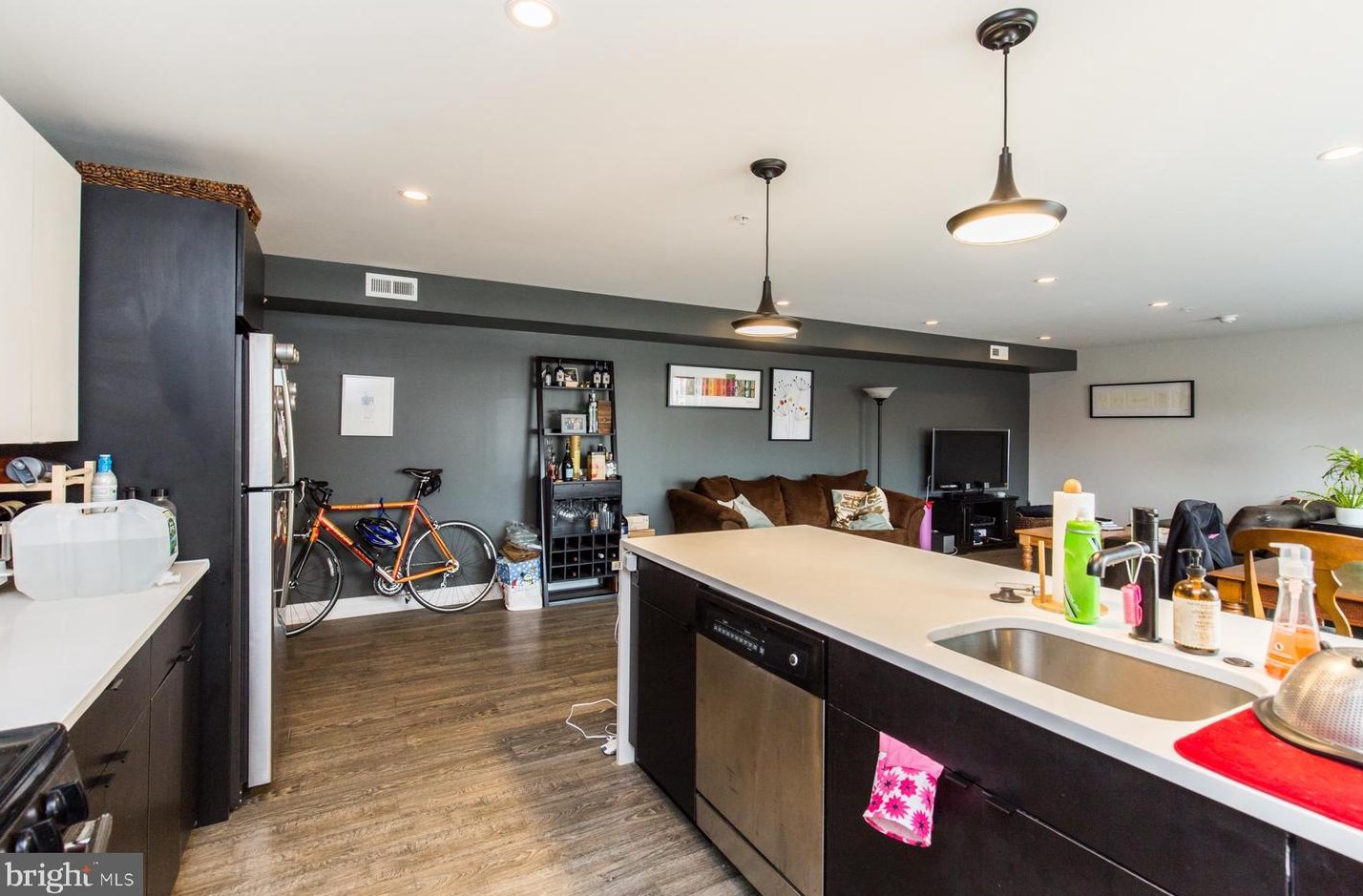 512 Girard Ave E #303, Philadelphia, PA 19125