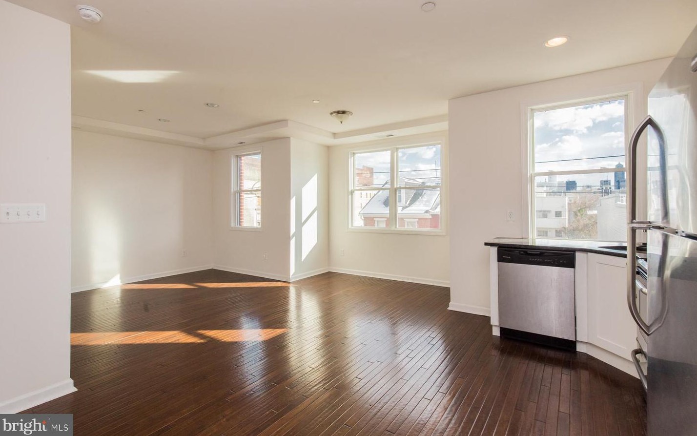 1429 Poplar St #4a, Philadelphia, PA 19130