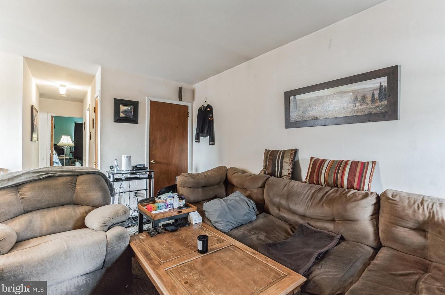 271 Sumac St, Philadelphia PA  19128-3827 exterior