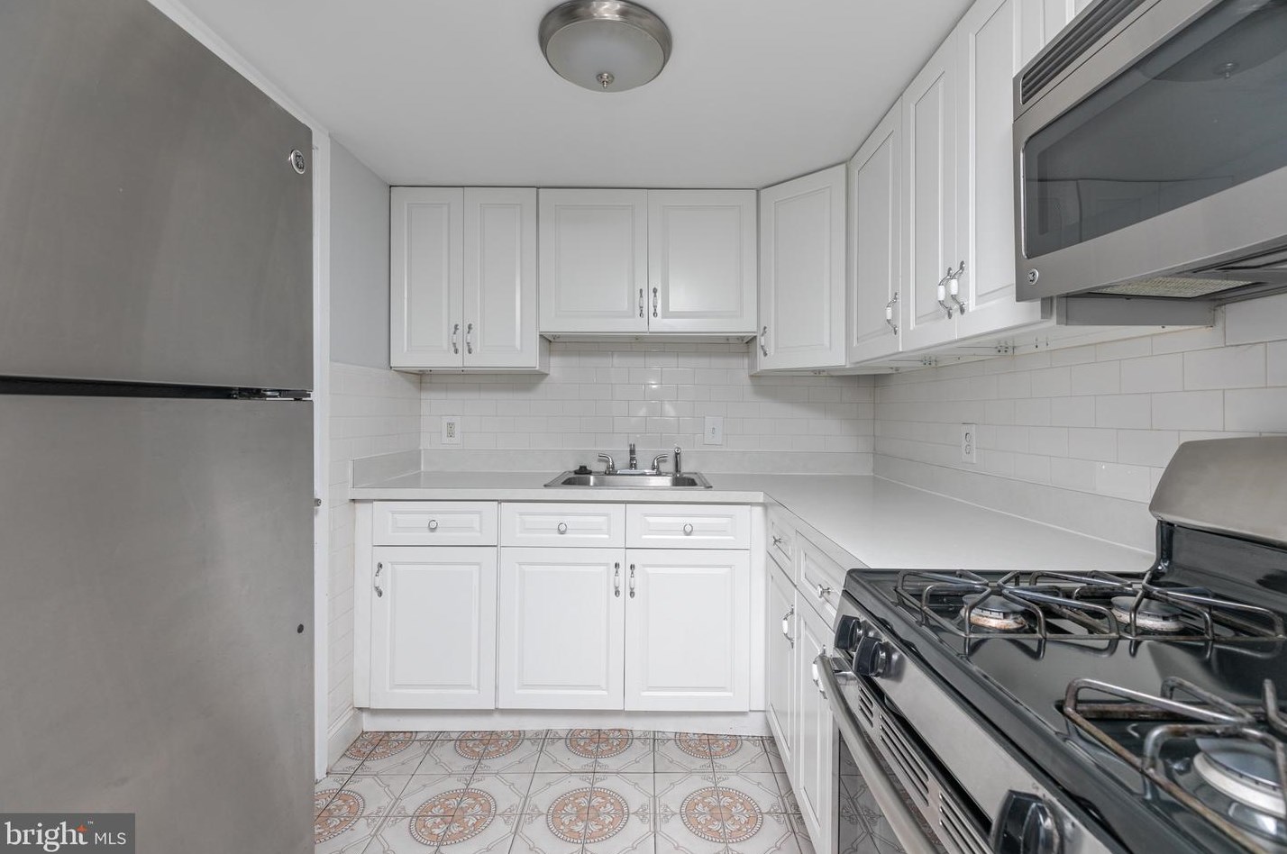 742 N 20th St, Philadelphia, PA 19130