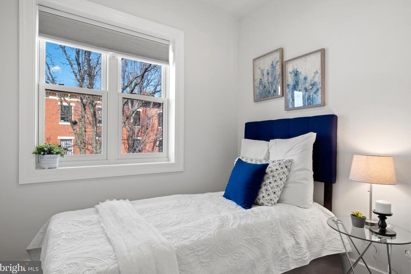 1912 Mount Vernon St, Philadelphia PA  19130-3214 exterior
