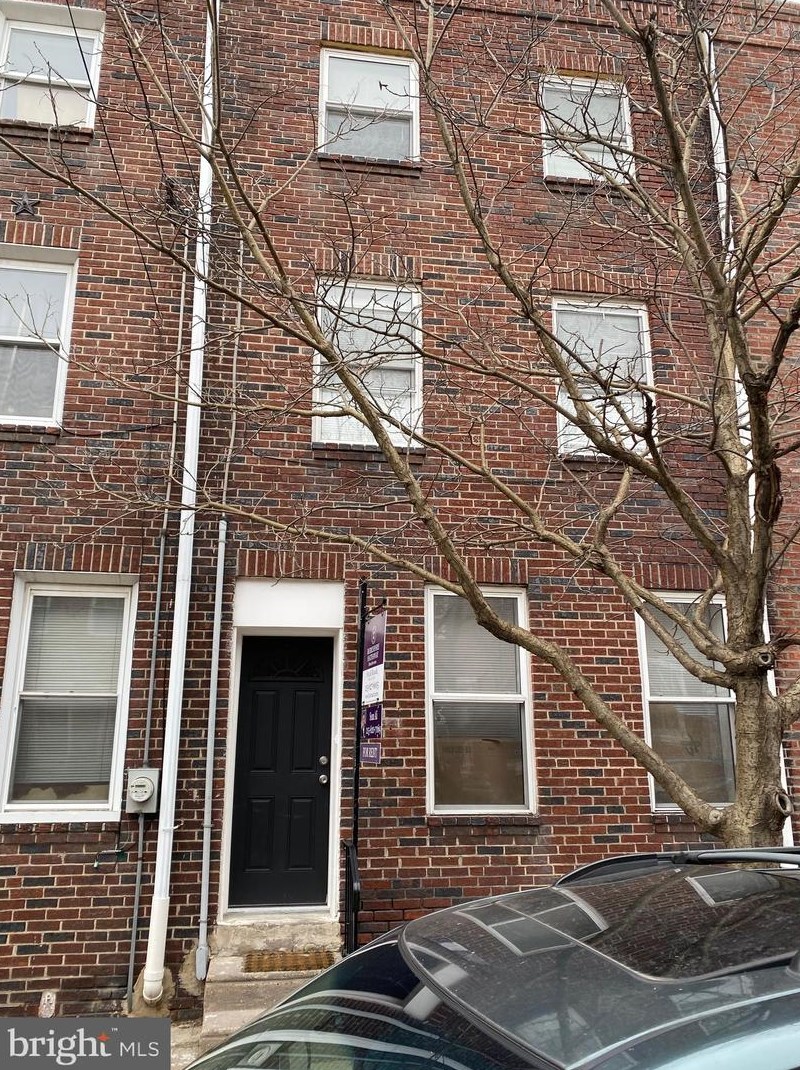 1131 Carpenter St, Philadelphia PA  19147-3705 exterior