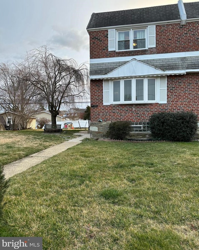 3844 Kirkwood Rd, Philadelphia, PA 19114-2840