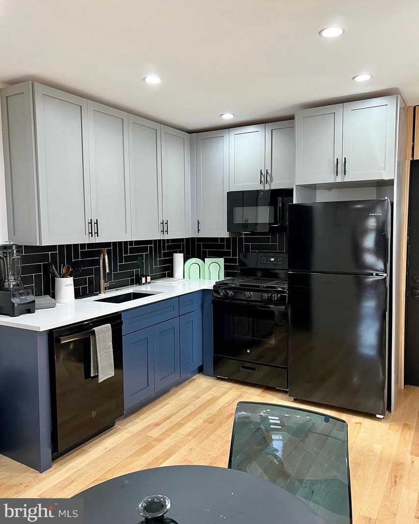 1505 N Hollywood St, Philadelphia, PA 19121