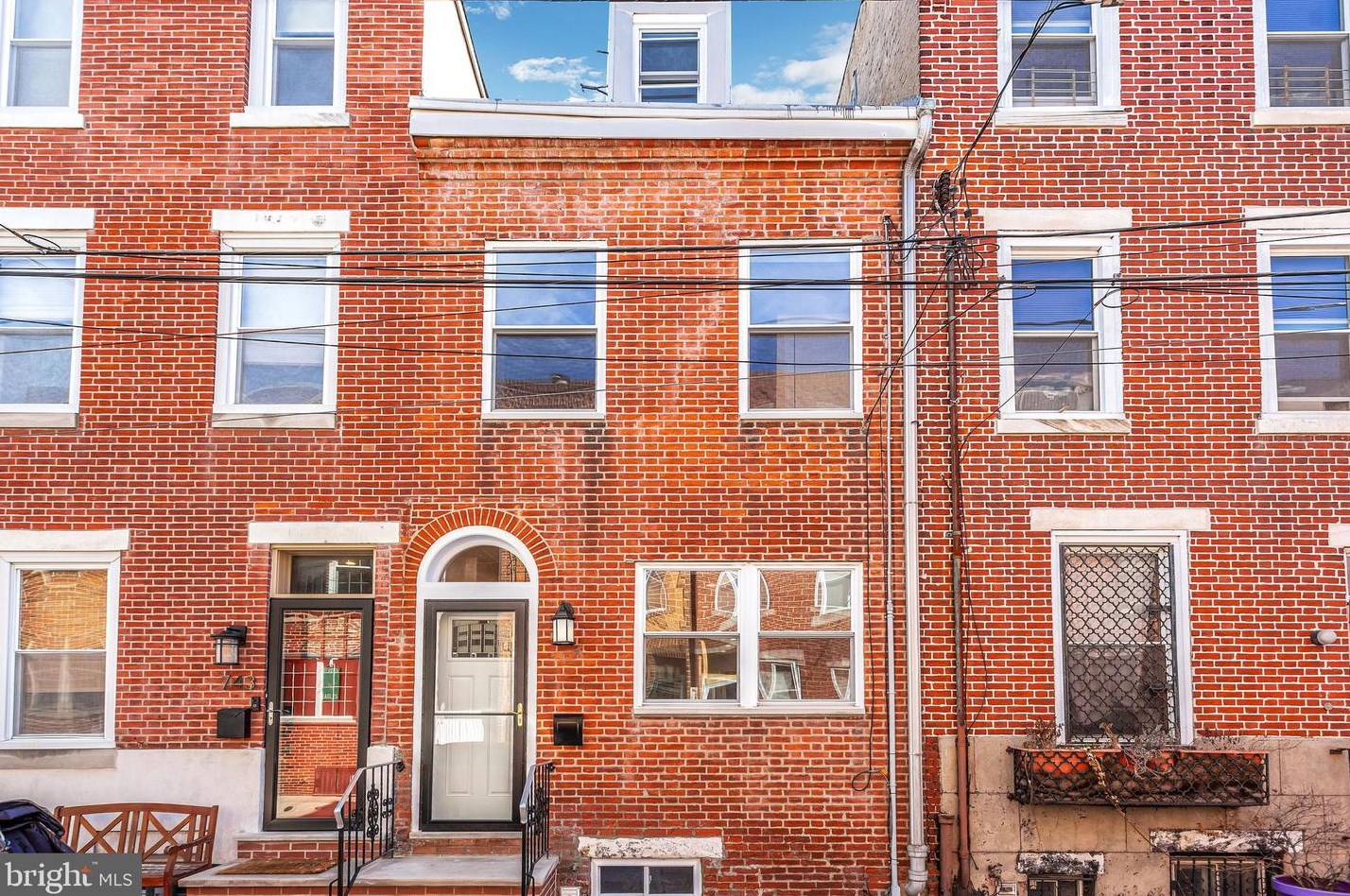 745 S Darien St, Philadelphia, PA 19147
