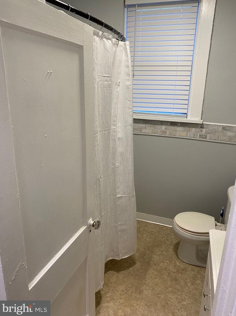 6801 N 17th St #1, Philadelphia, PA 19126