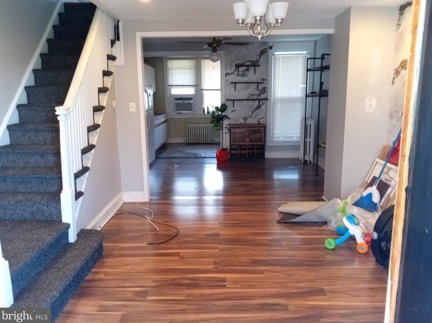 6324 Gratz St, Philadelphia, PA 19141-1432