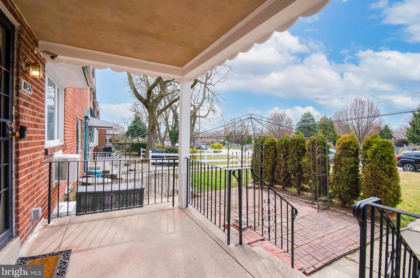 8437 Thouron Ave, Philadelphia, PA 19150-2308