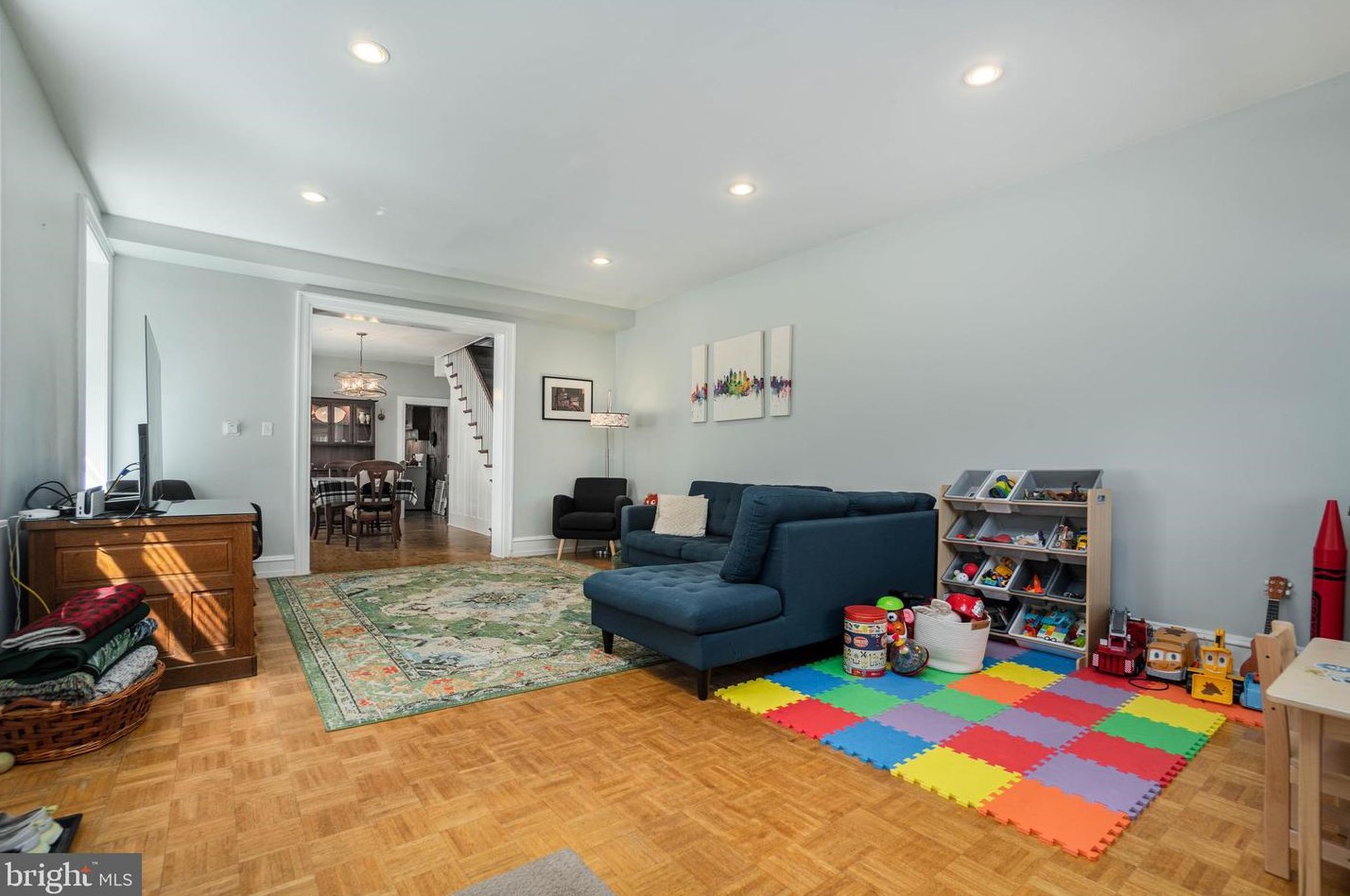 115 Mount Airy Ave, Philadelphia PA  19119-1715 exterior