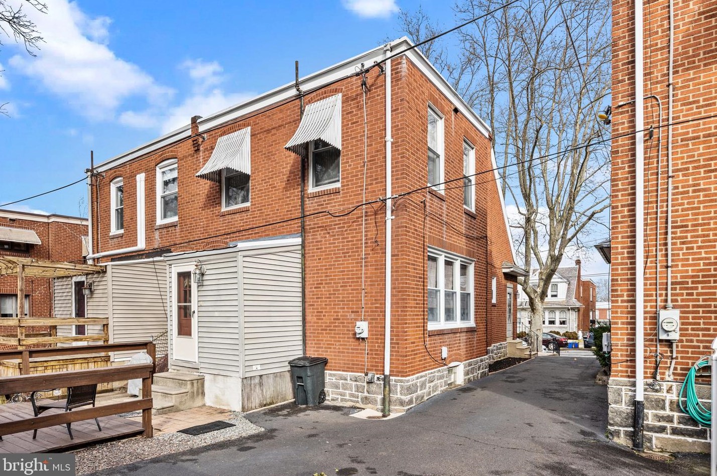 3220 Fuller St, Philadelphia, PA 19136-2217