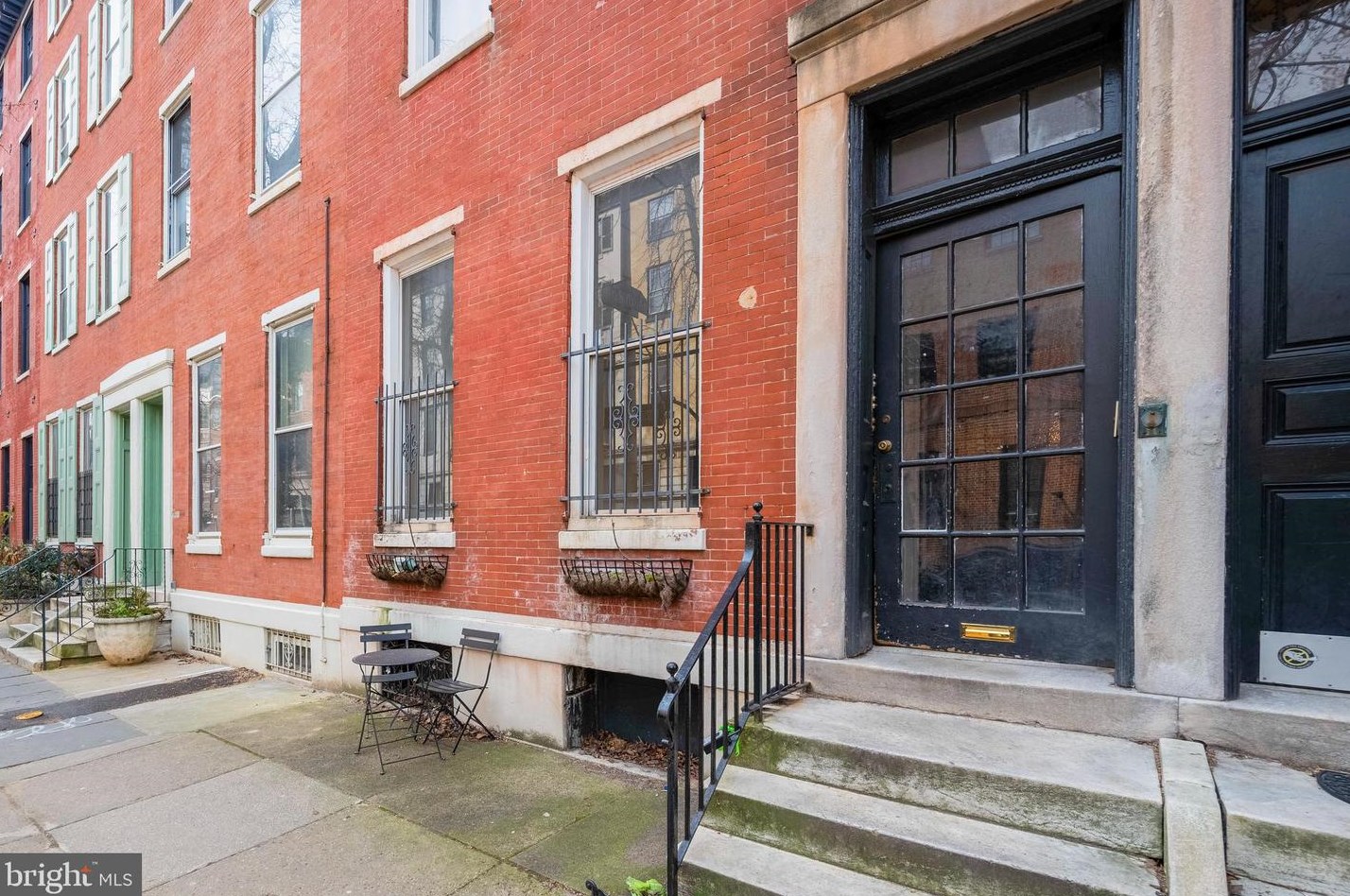 1728 Pine St Apt 1f, Philadelphia, PA