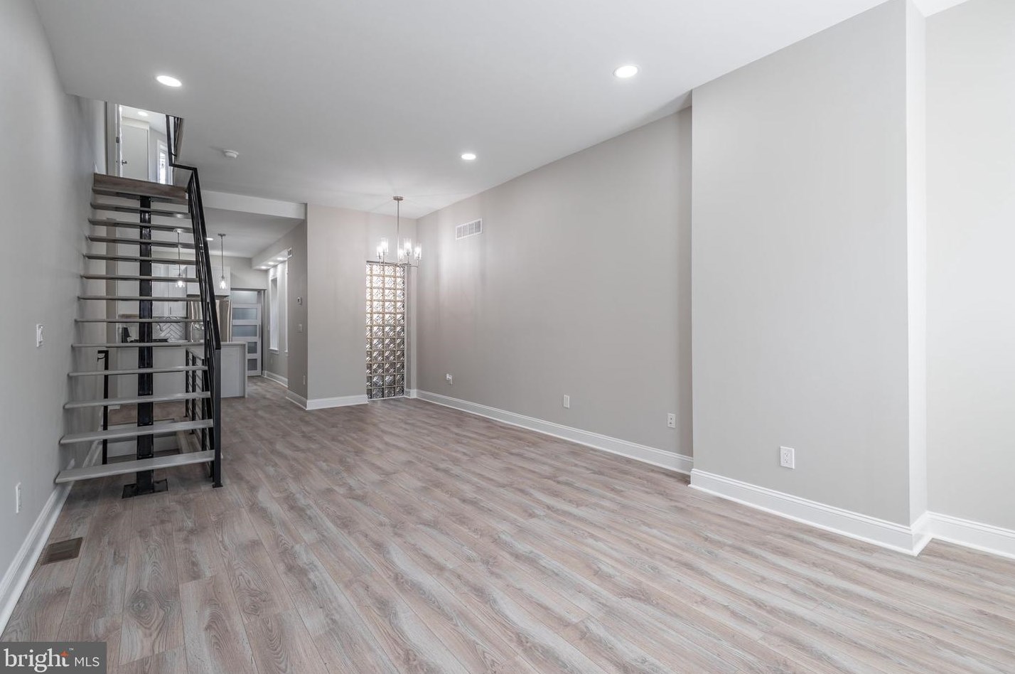 2313 Turner St, Philadelphia, PA 19121