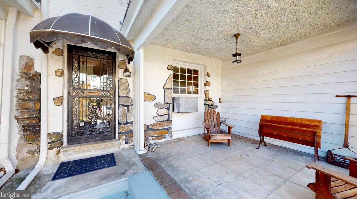6454 Morris Park Rd, Philadelphia, PA 19151-2403