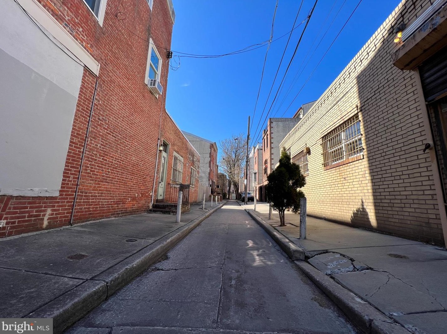 618 S 8th St #3, Philadelphia, PA 19147