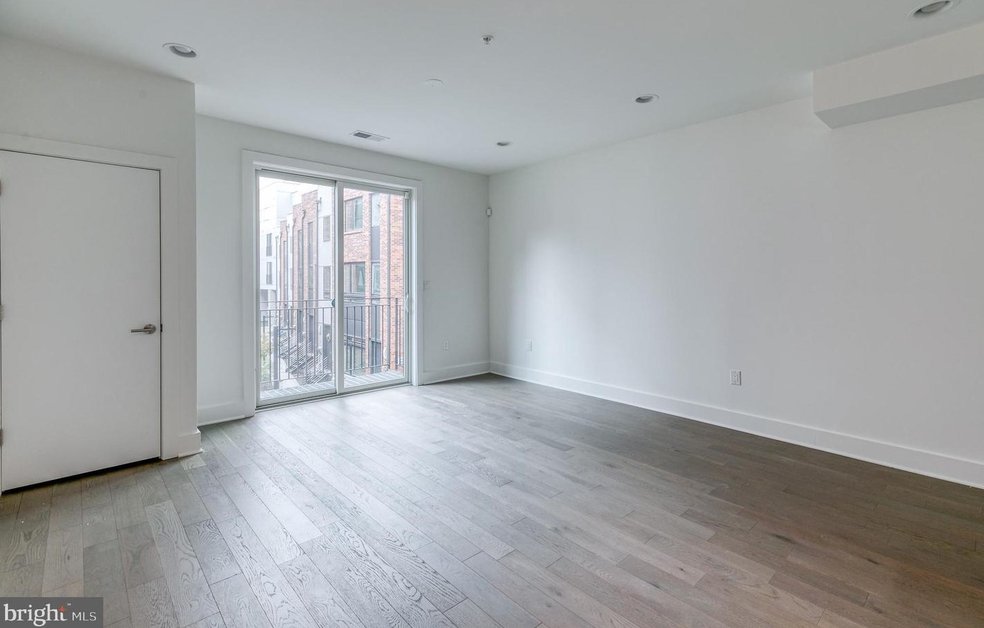 634 N 5th St #18, Philadelphia, PA 19123