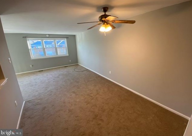 11902 Alberta Dr, Philadelphia, PA 19154