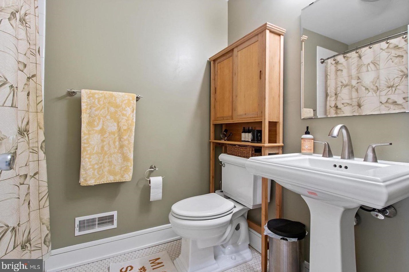 1249 Newkirk St, Philadelphia PA  19146-3625 exterior
