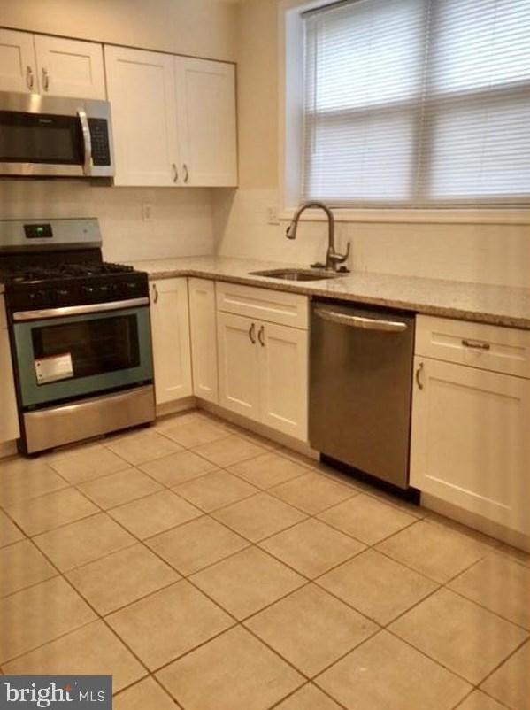 2044 Cleveland St, Philadelphia PA  19121-1502 exterior