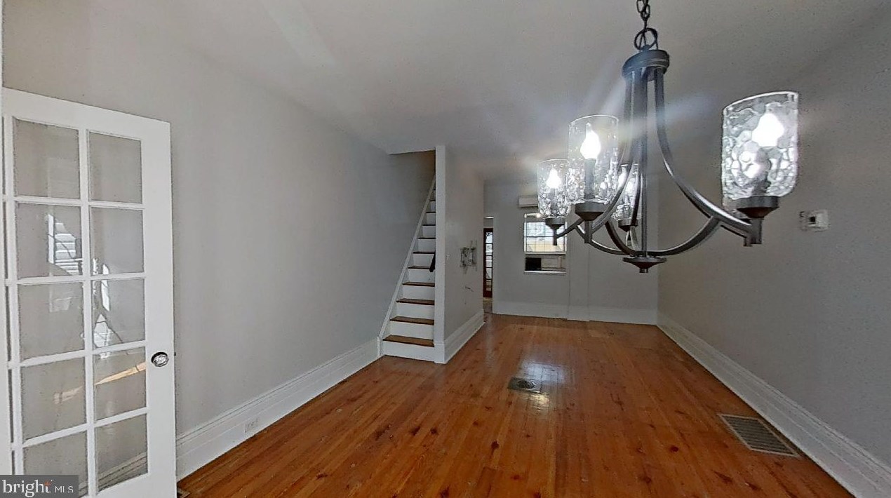 878 Taylor St, Philadelphia PA  19130-1945 exterior