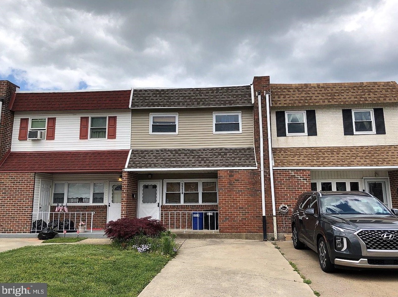 3214 Morning Glory Rd, Philadelphia, PA 19154