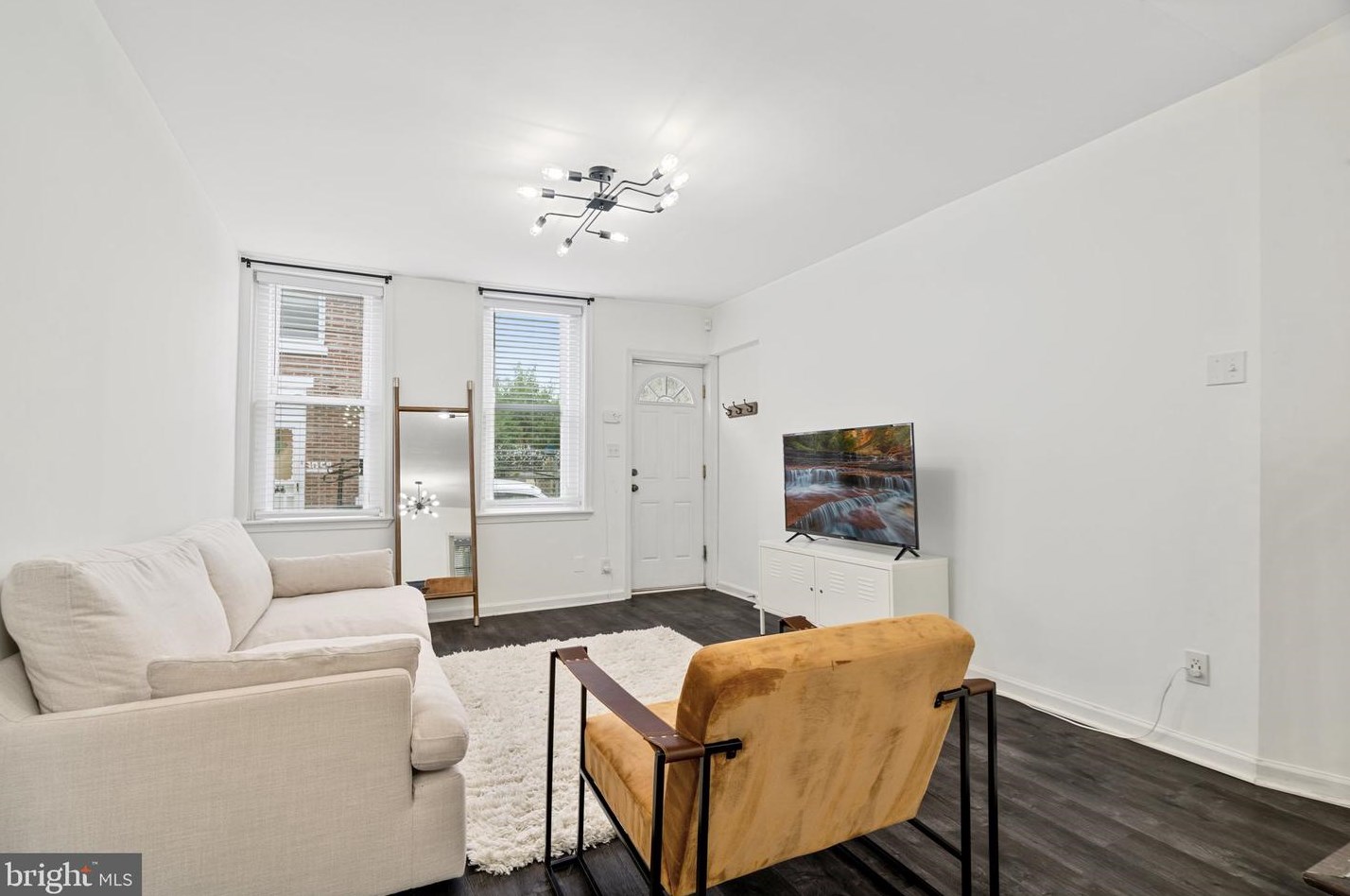 3058 Weikel St, Philadelphia PA  19134-3721 exterior