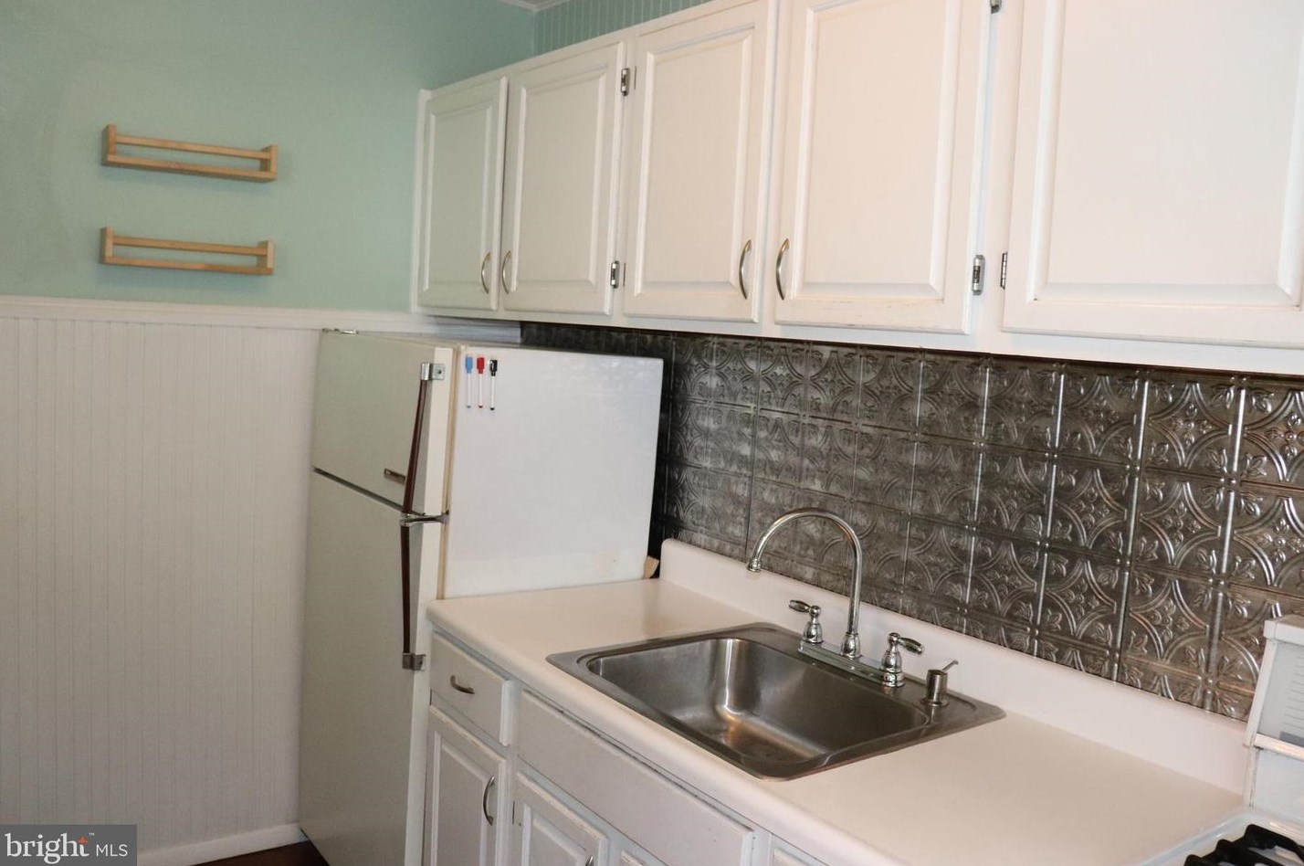 317 Salaignac St, Philadelphia PA  19128-5123 exterior