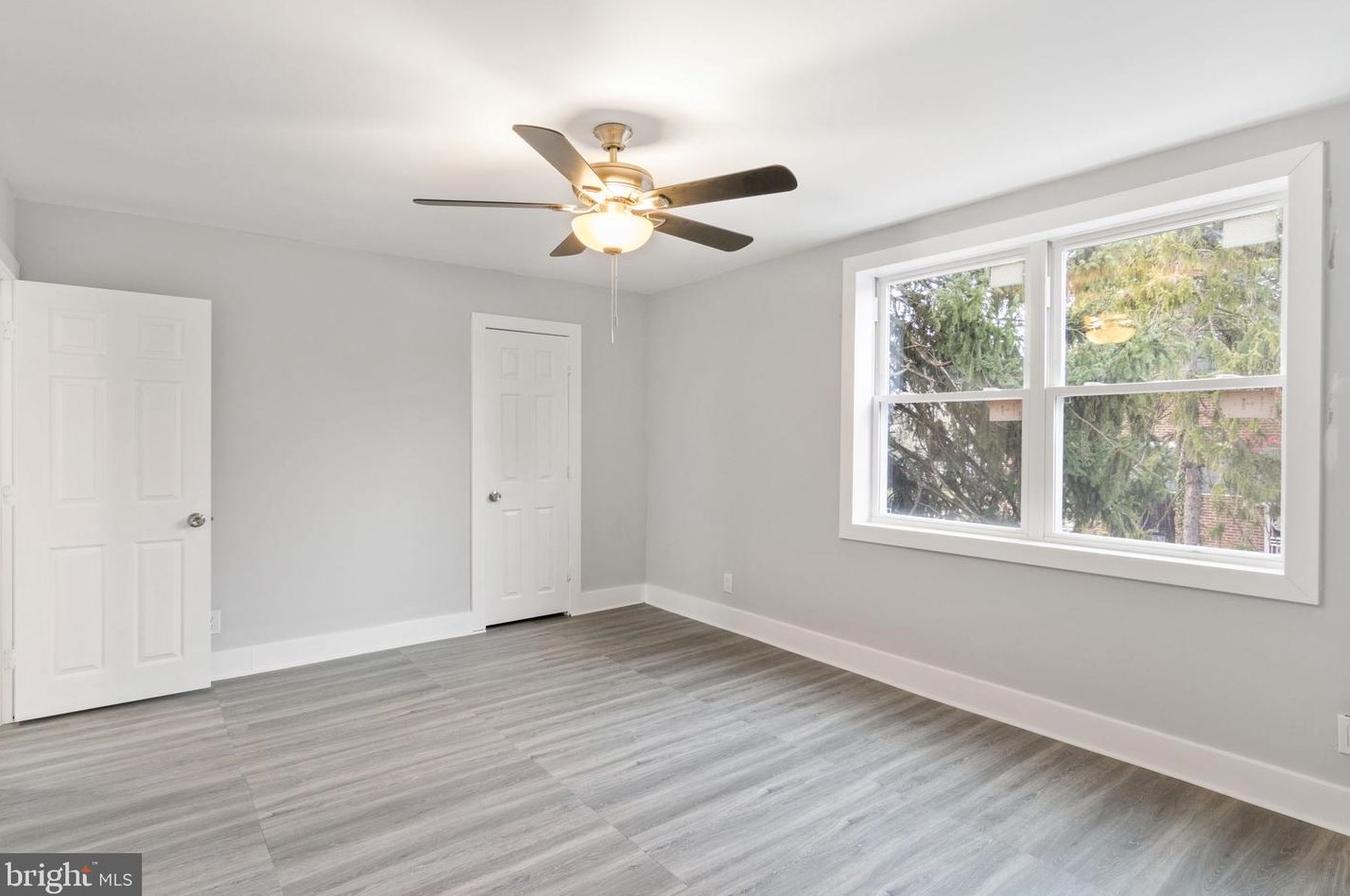 6103 Gardenia St, Philadelphia PA  19144-1016 exterior