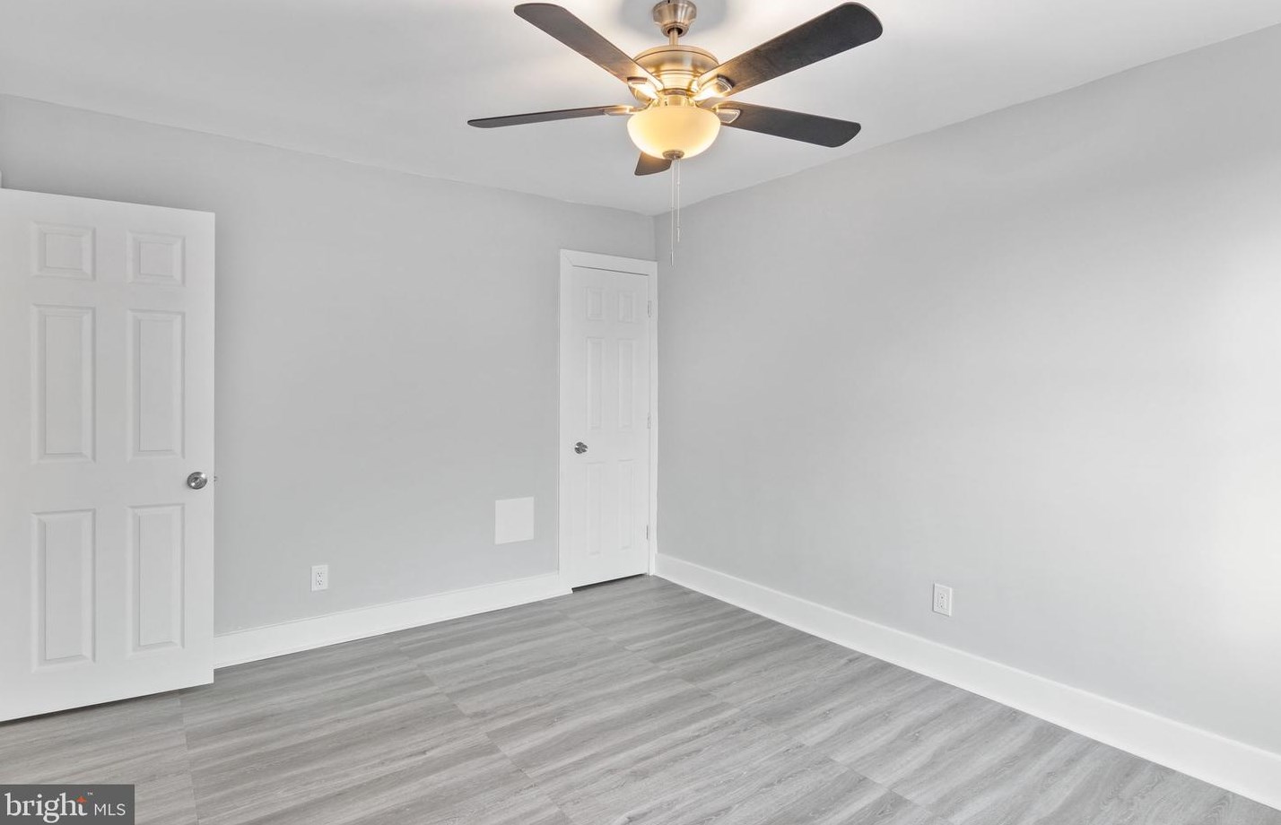 6103 Gardenia St, Philadelphia PA  19144-1016 exterior