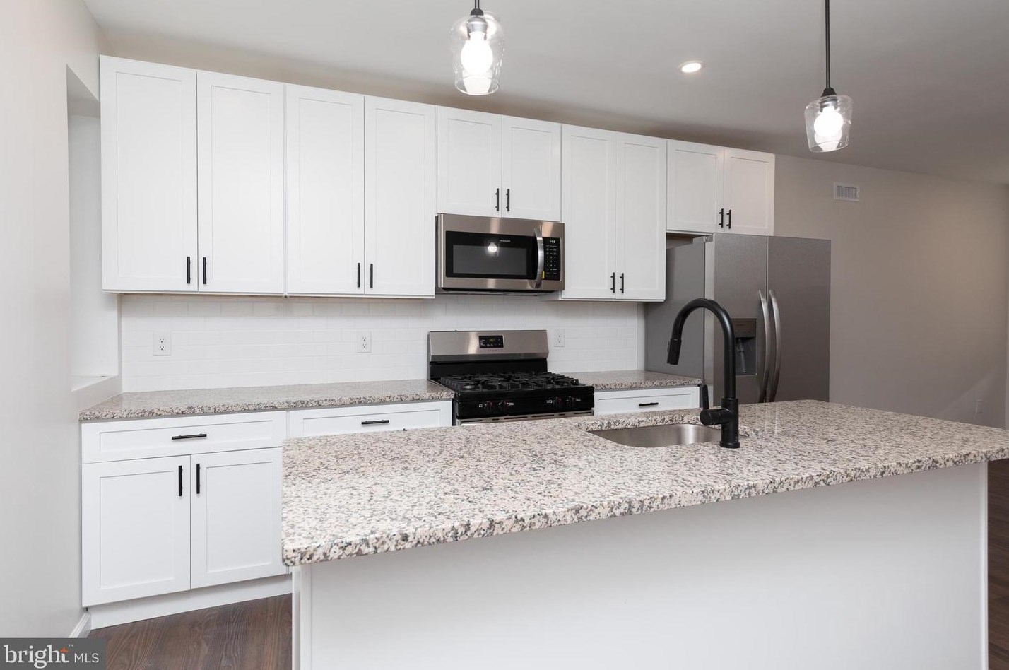 1939 Watkins St, Philadelphia PA  19145-2014 exterior