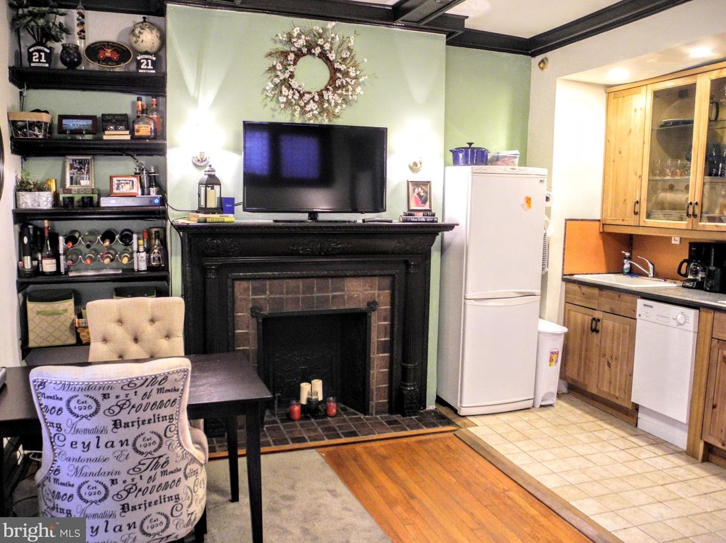 333 S 18th St Apt 2r, Philadelphia, PA