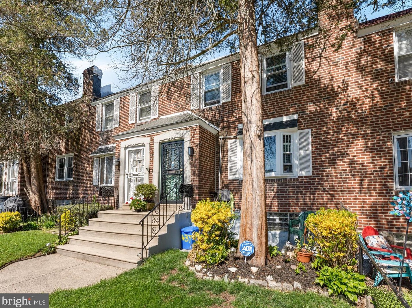 437 Pleasant St, Philadelphia, PA 19119-1938