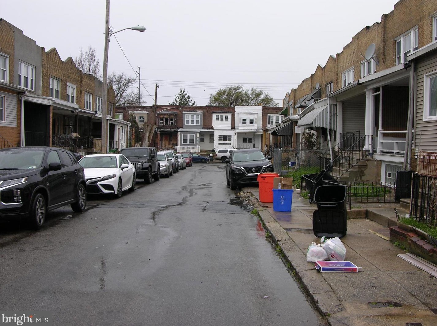 2049 Aikens St, Philadelphia, PA 19142-1216
