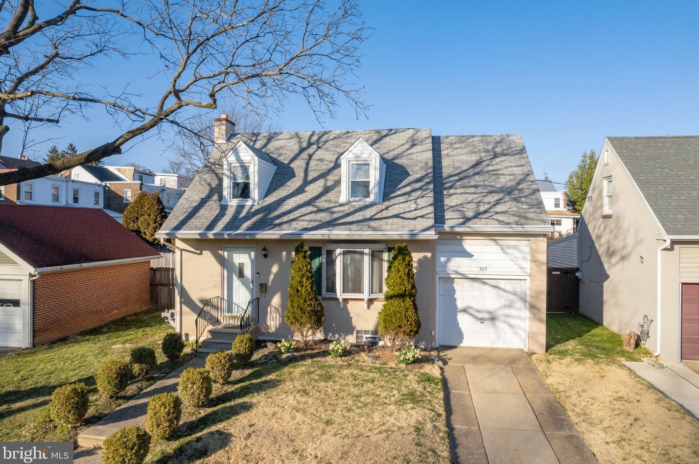 309 Fuller St, Philadelphia, PA 19111-1804