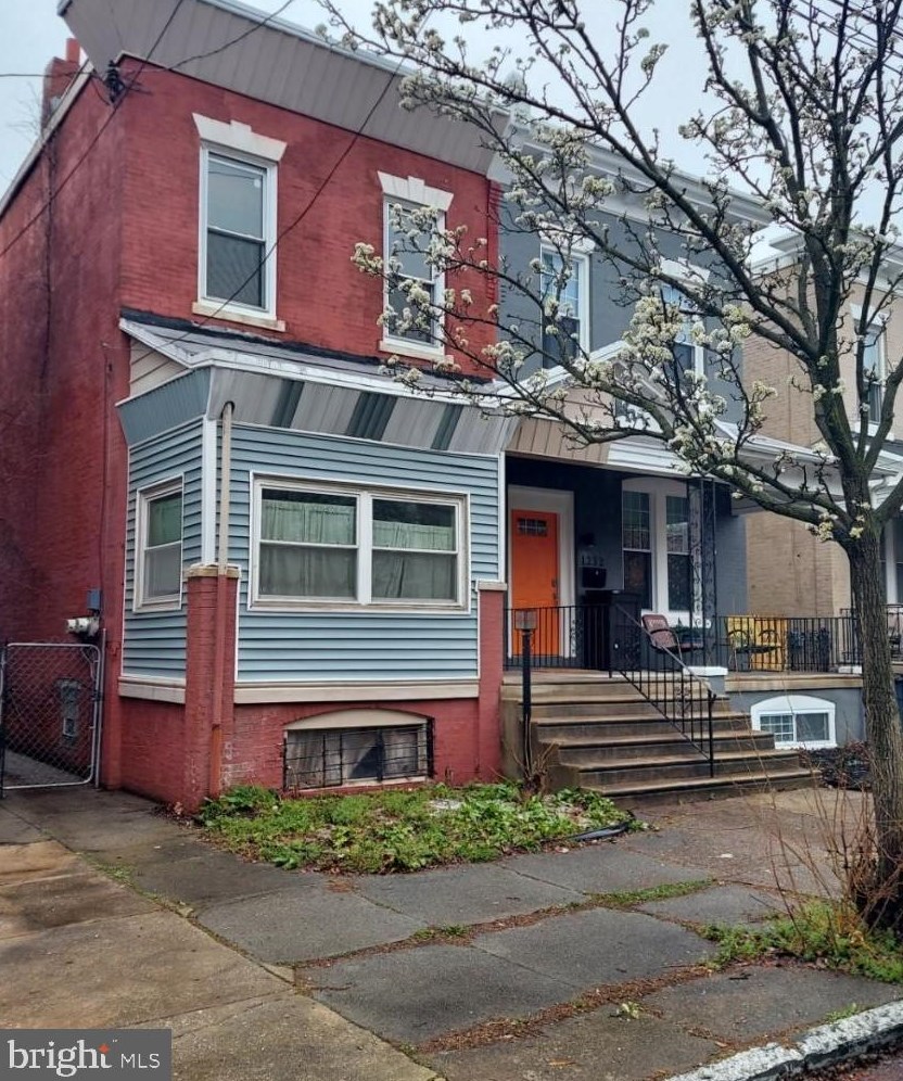 1230 Redfield St, Philadelphia, PA 19151-4428