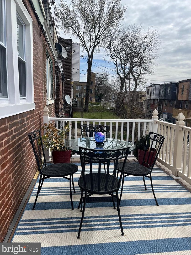 1620 Champlost St, Philadelphia PA  19141-1819 exterior