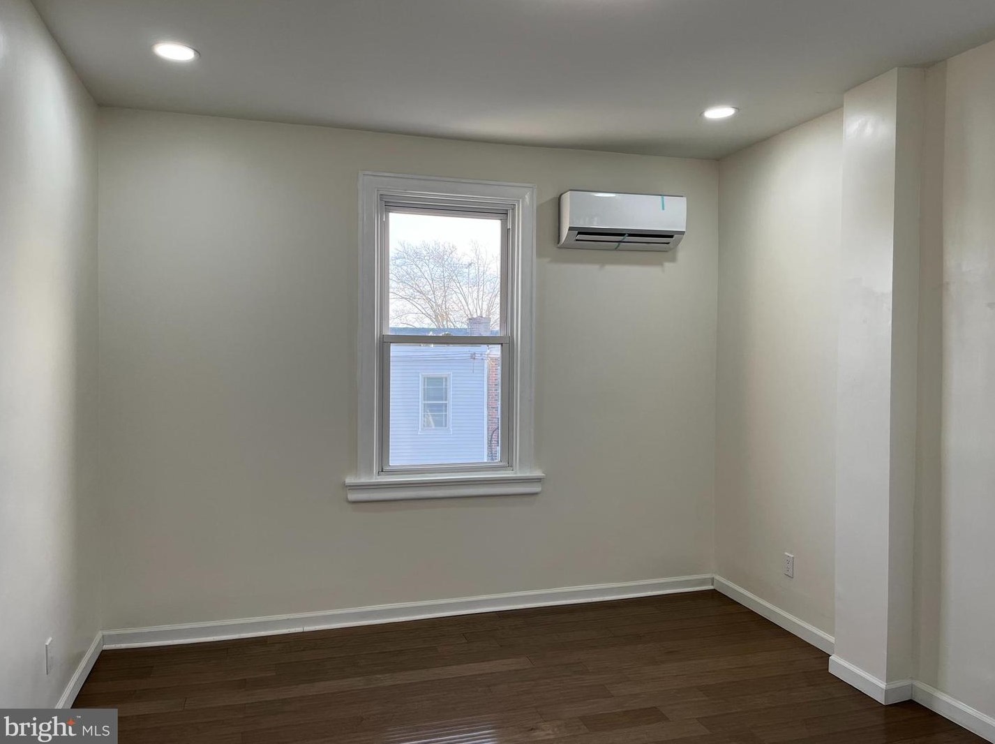 1620 Champlost St, Philadelphia PA  19141-1819 exterior