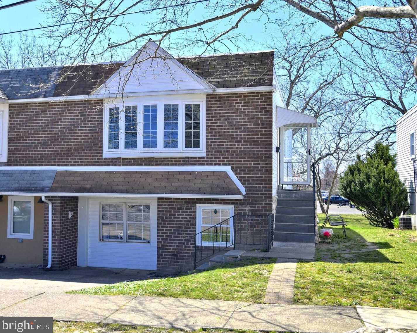 400 Parlin St, Philadelphia PA  19116-3520 exterior