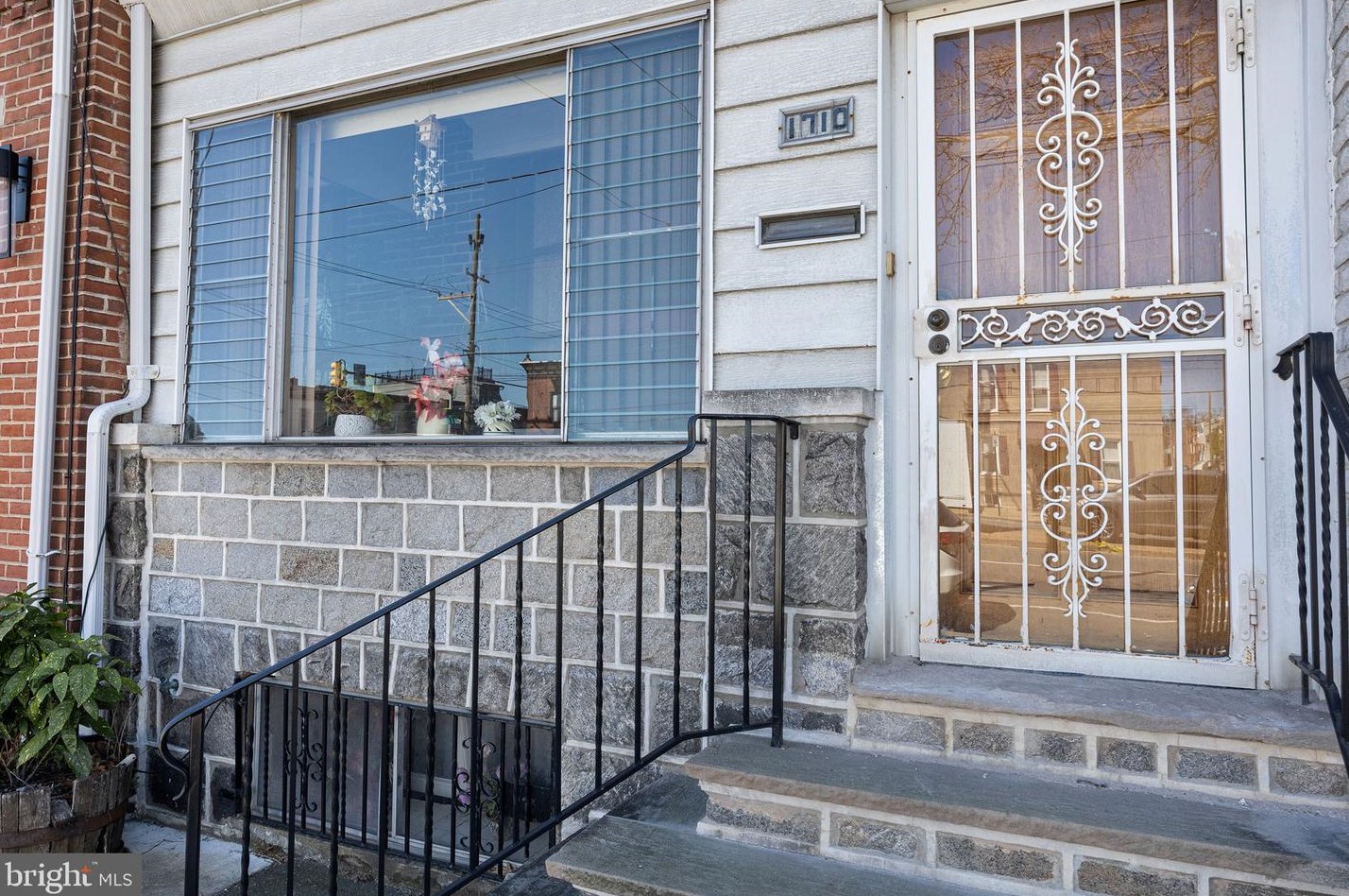 1710 Oregon Ave, Philadelphia, PA 19145-4708