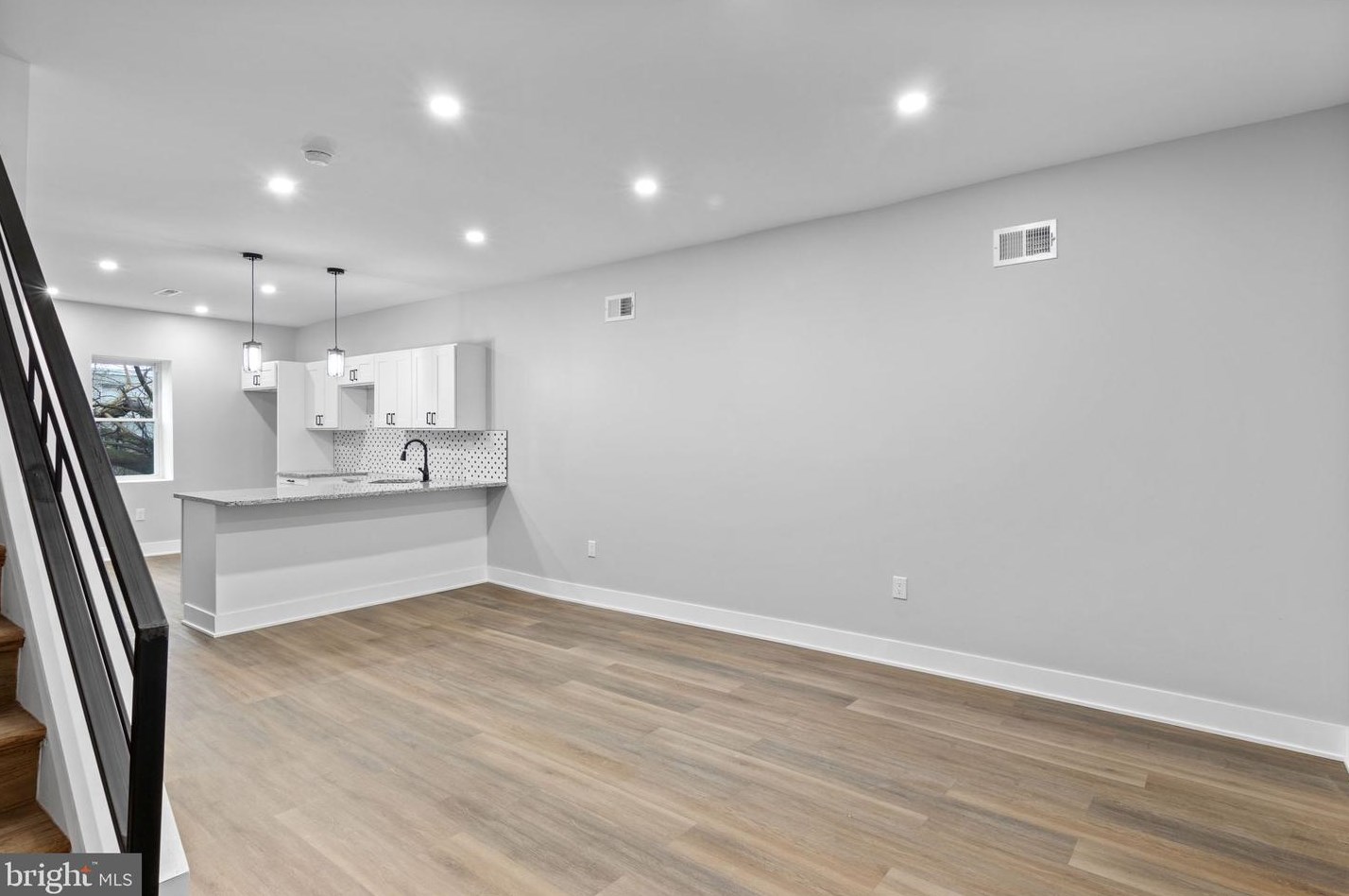 6435 Norwood St, Philadelphia PA  19138-2507 exterior