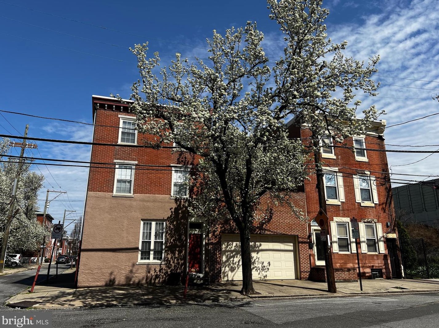 1037 Shackamaxon St, Philadelphia PA  19125-4132 exterior