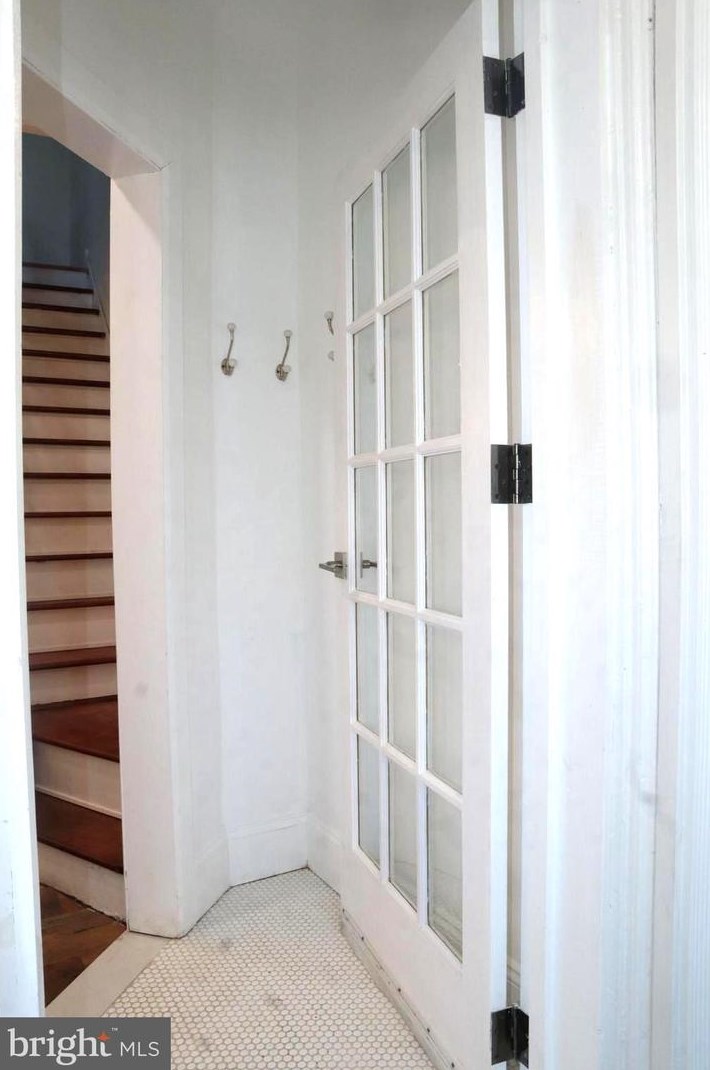 5542 Angora Ter, Philadelphia PA  19143-3110 exterior