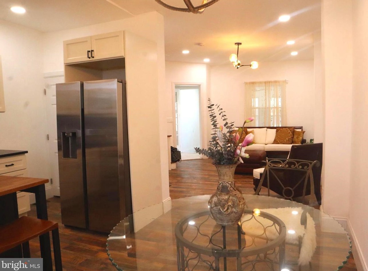 5542 Angora Ter, Philadelphia PA  19143-3110 exterior